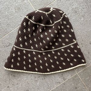 Emily Dawn Long Maria Dora  A Hat Named Wanda